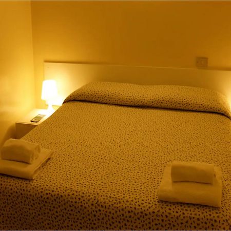 Affitti Only Sleep Bagno Privato Daire Parma Dış mekan fotoğraf